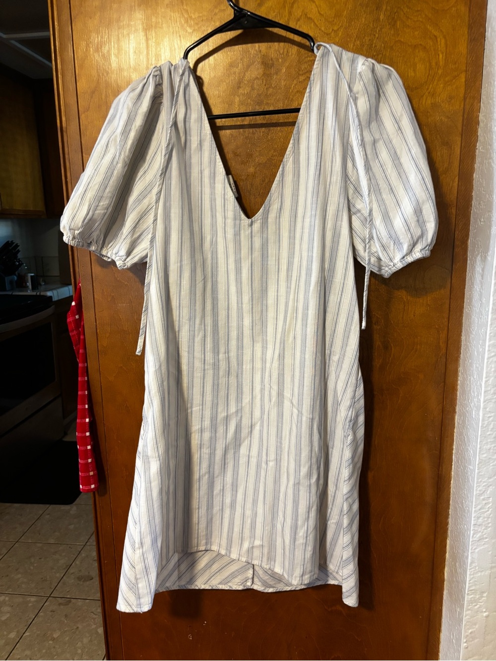 Striped Puff-Sleeve V-Neck Dress - Blue/White